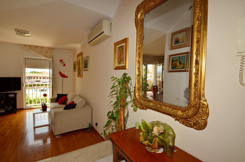 Apartment Mara Сплит Екстериор снимка